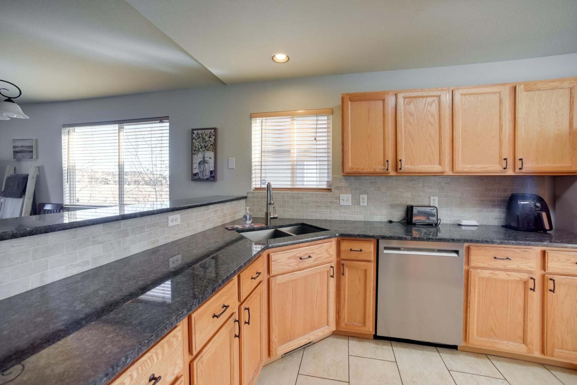 Updated Springs Home - 3 Mi To Garden Of The Gods! Colorado Springs Ngoại thất bức ảnh