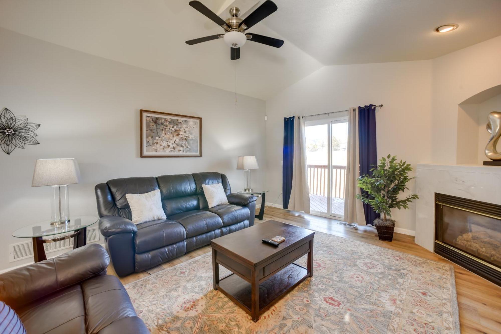 Updated Springs Home - 3 Mi To Garden Of The Gods! Colorado Springs Ngoại thất bức ảnh