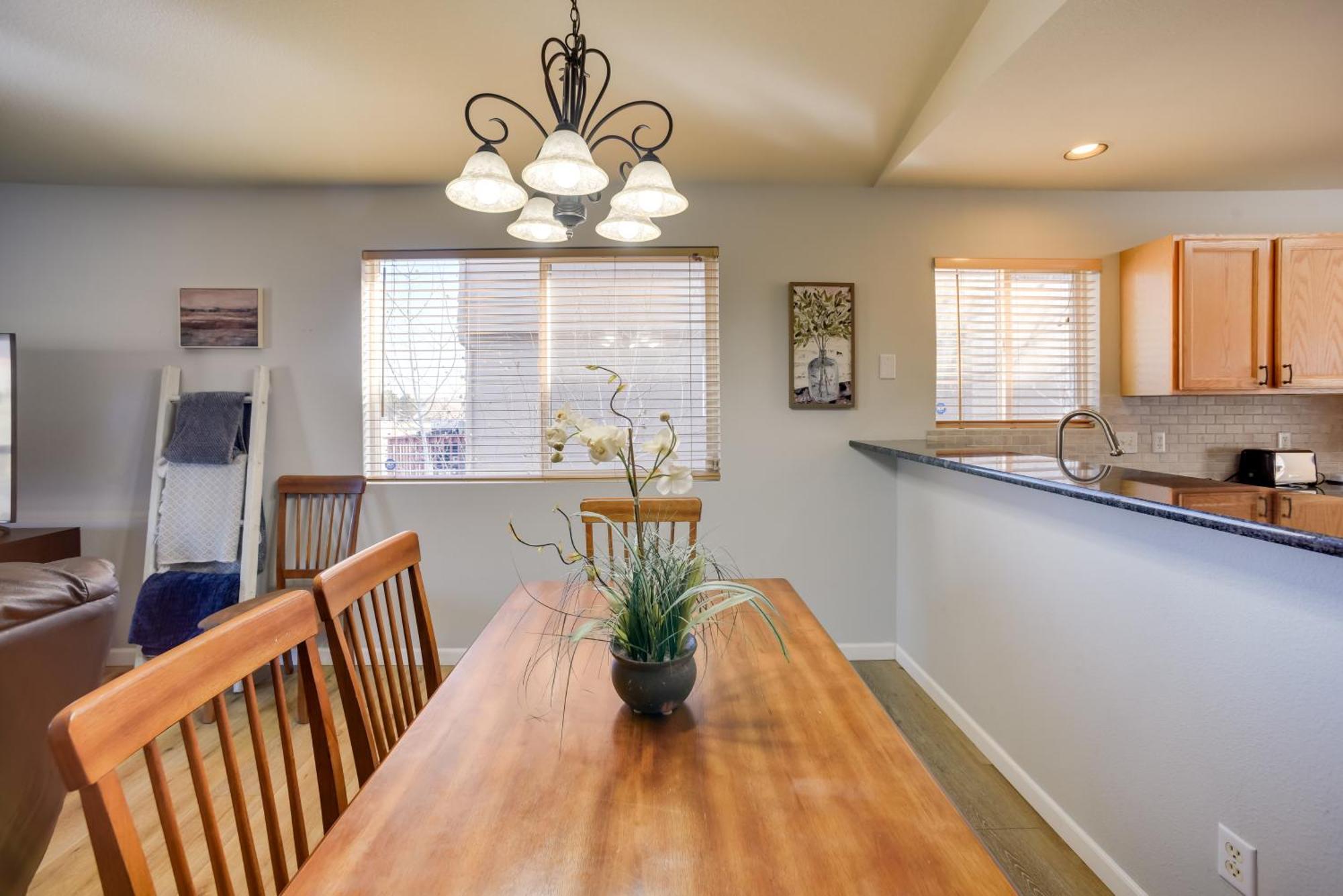 Updated Springs Home - 3 Mi To Garden Of The Gods! Colorado Springs Ngoại thất bức ảnh
